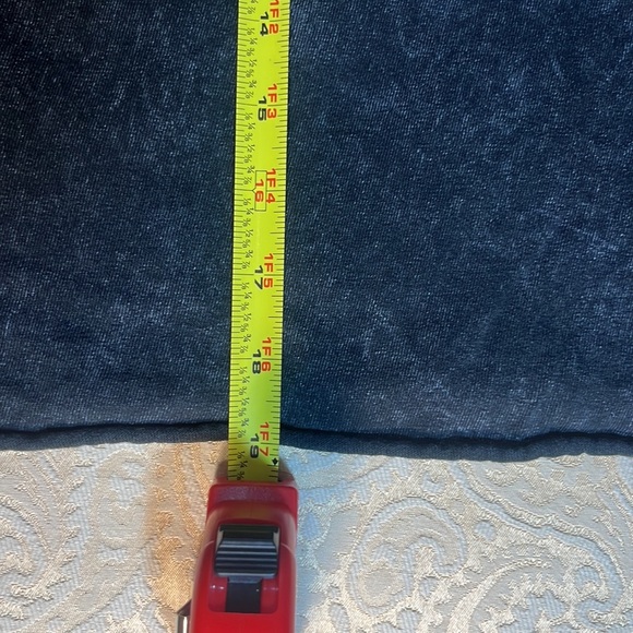 AC⚡️DC BACK IN BLACK TOUR Long Sleeve Cropped Tee Shirt. - Picture 2 of 4